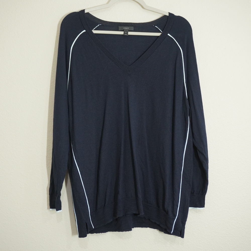 J. Crew Women's Size XL V-Neck Sweater Navy Blue Merino Wool White Piping Winter